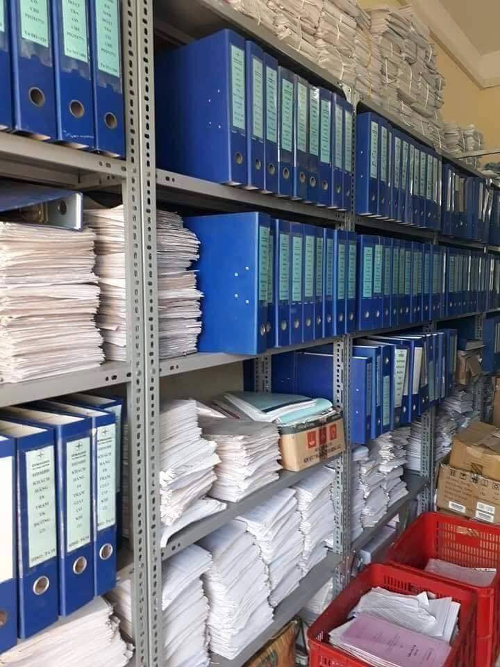 mua kệ v lỗ giá rẻ quận 3