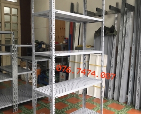 KỆ SẮT MÂM LƯỚI K61