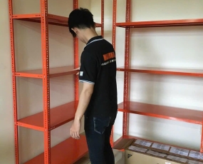 Kệ V Lỗ 62