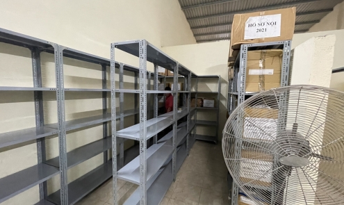 Kệ sắt v lỗ giá xưởng tại TP.HCM - Thông số, kết cấu, ứng dụng kệ sắt để hàng hóa 