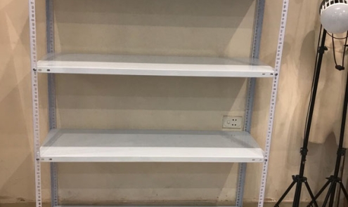 KỆ V LỖ 4 TẦNG