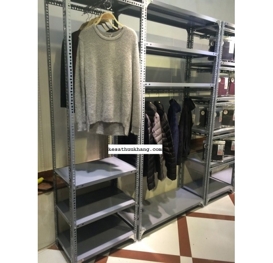 Kệ trưng bày quần áo shop thời trang - TB05