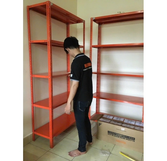 Kệ V Lỗ 62